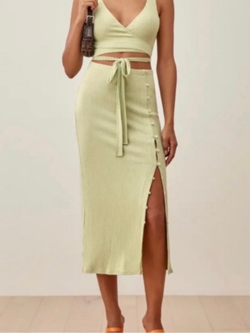 Reformation Johny Set - Skirt &
Top Medium B990 Pale Green  - size medium